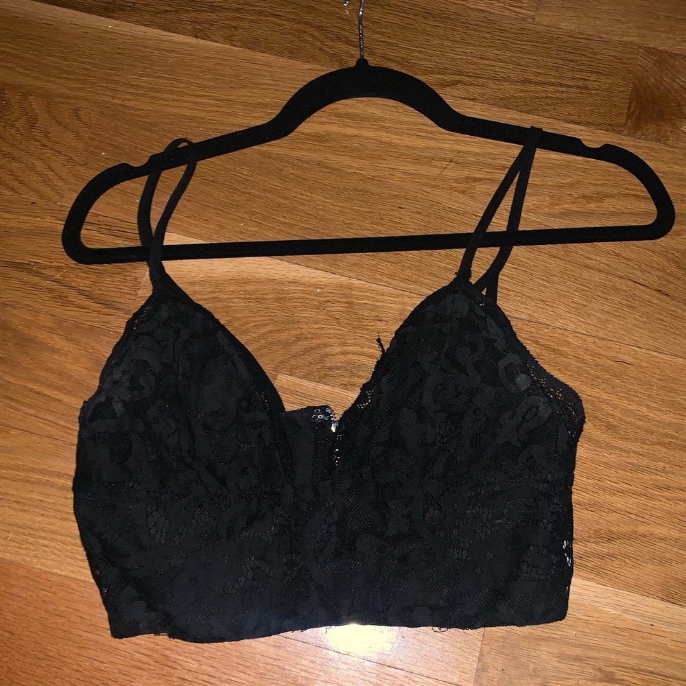 Tobi lace crop top